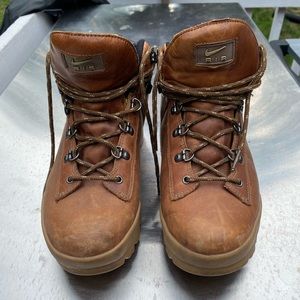 Nike ACG Boots